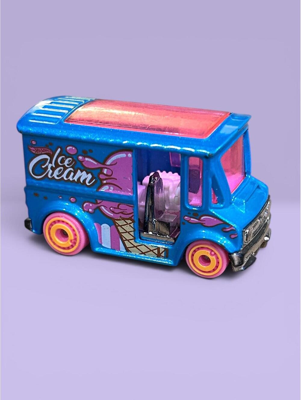 Hot Wheels Ice Cream Truck Bread Box Casting Mattel